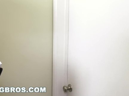 BANGBROS - Amazing Campus Ass featuring PAWG Daisy Stone &amp;