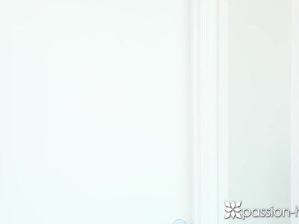 PASSION-HD Spying Dillion Carter gets warm creampie after workout