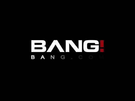 Yhivi Thick and juicy booty werk