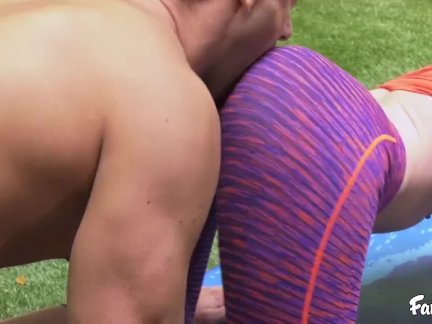 Chloe Scott Gets More Than a Yoga Lesson From Horny Dad