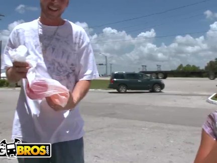 BANGBROS - Tessa Taylor's Florida Everglades Adventure With Tony Rubino
