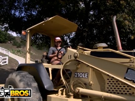 BANGBROS - Horsing Around On The Farm With Asian Babe Morgan Lee