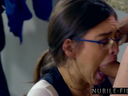Making Boss Riley Reid Squirt Gets Him The Job! S27:E14