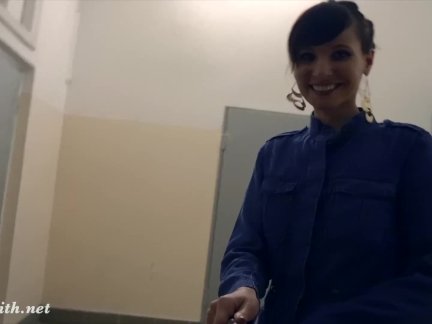 Голый вызов на фабрике