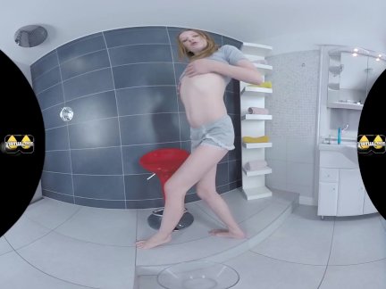 Рыженькая игрушки ее мочиться пропитанные киска-виртуальное порно