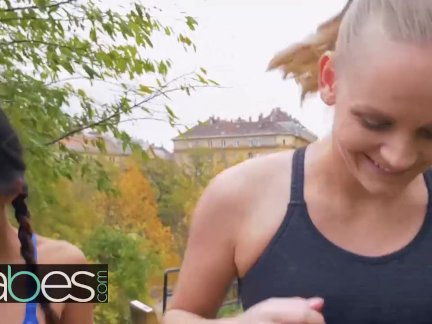 Only thing that beats a morning run is post run pussy eating - BABES