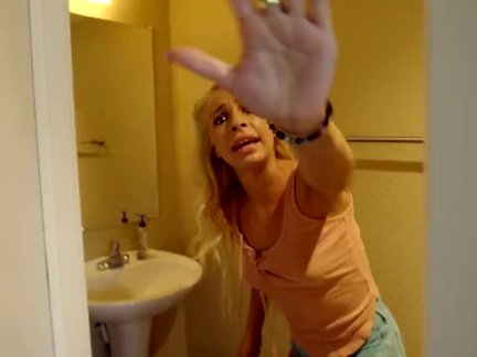 Girlfriend Caught Him Fucking His Step Sister S7:E1