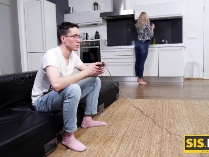 SIS PORN. Science geek stops playing a video game to fuck stepsister