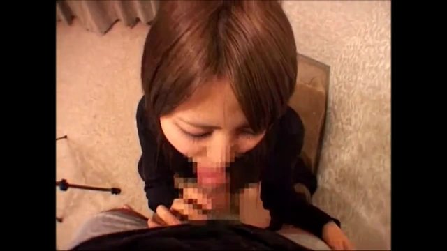 センズリ見せられたニーソと腰つきがエッチなお姉さん！マンズリしながらフェラして大股開きの相互オナニー見せてくれた！