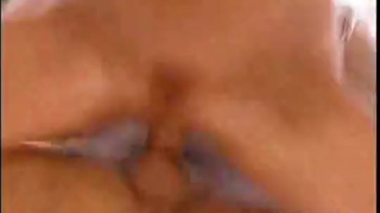 Wet young pussy gets fucked - RedTube