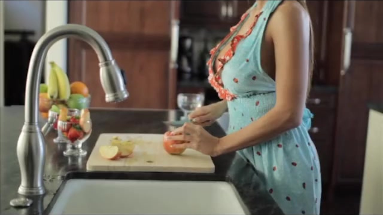 Housewife sexual duties - Free Sex Video - RedTube