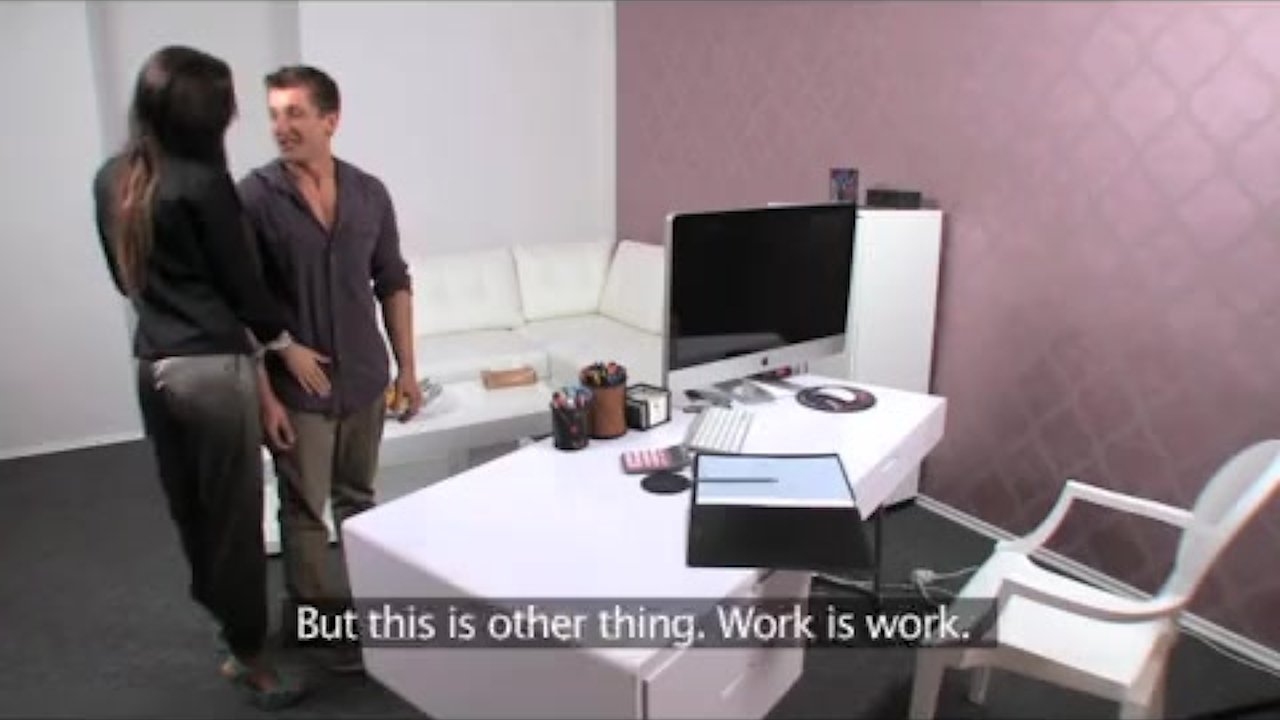 Well built stud shows amateur casting skills  - Free Sex Video - RedTube