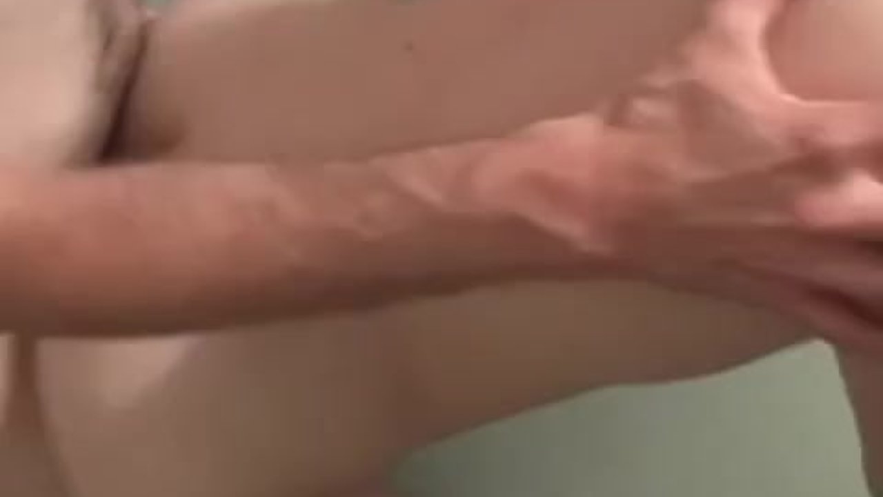 Getting a good fuck from the missionary  - RedTube