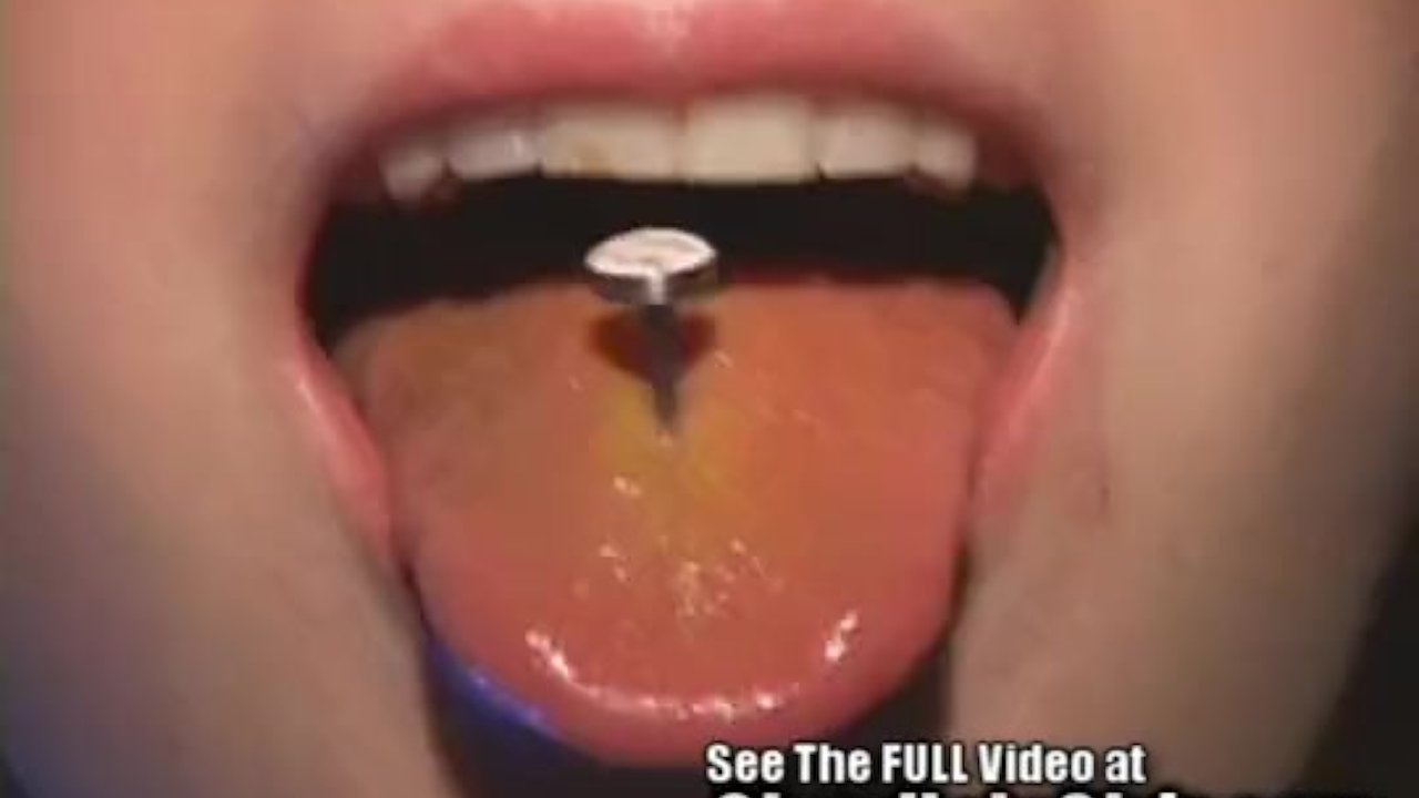 Petite Puffy Nipples Sucks Off GloryHole - Free Sex Video - RedTube