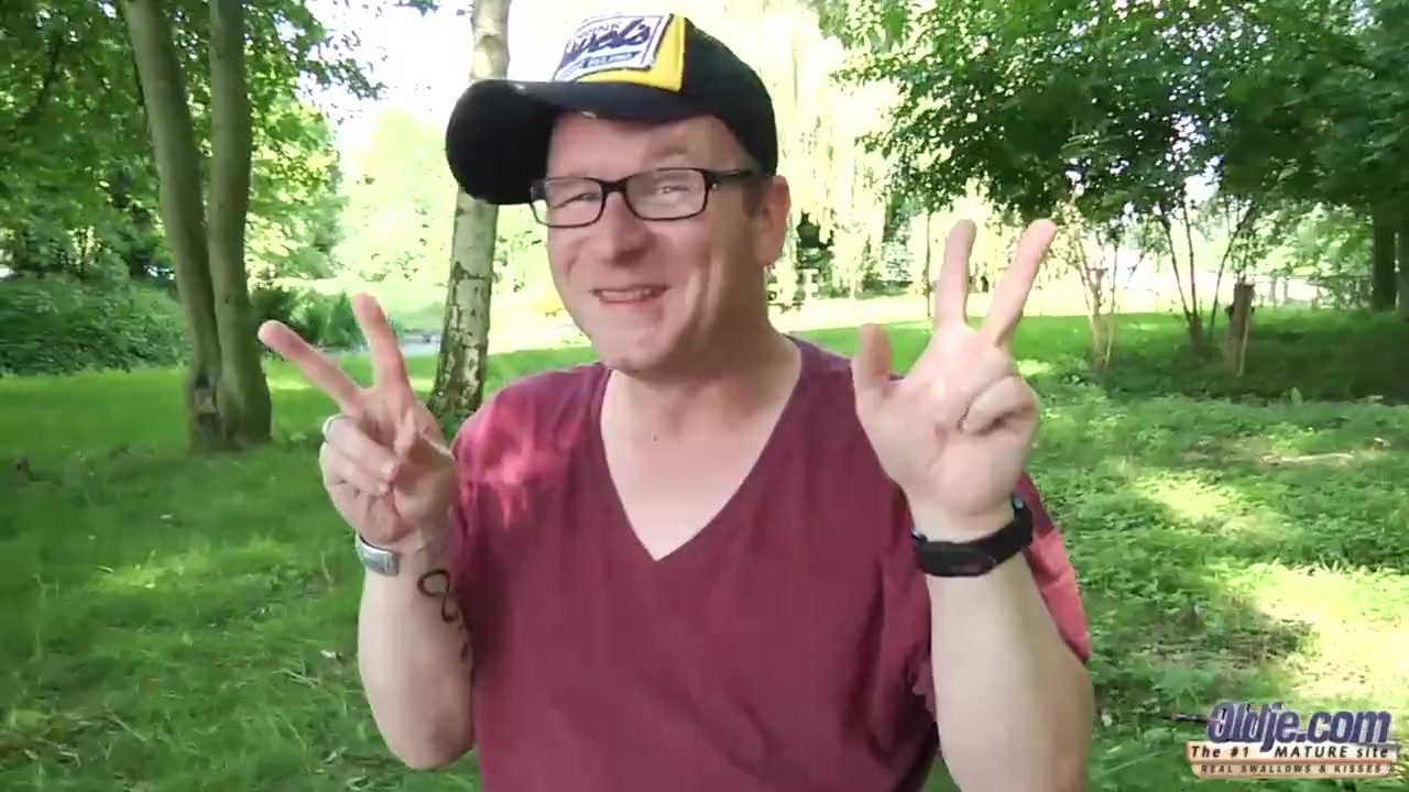 Vagabond old man fucks a teeny in the forest - Free Sex Video - RedTube