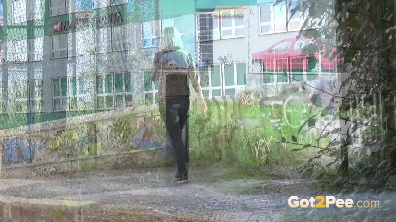 Compilation of pee fail scenes from got2pee - RedTube