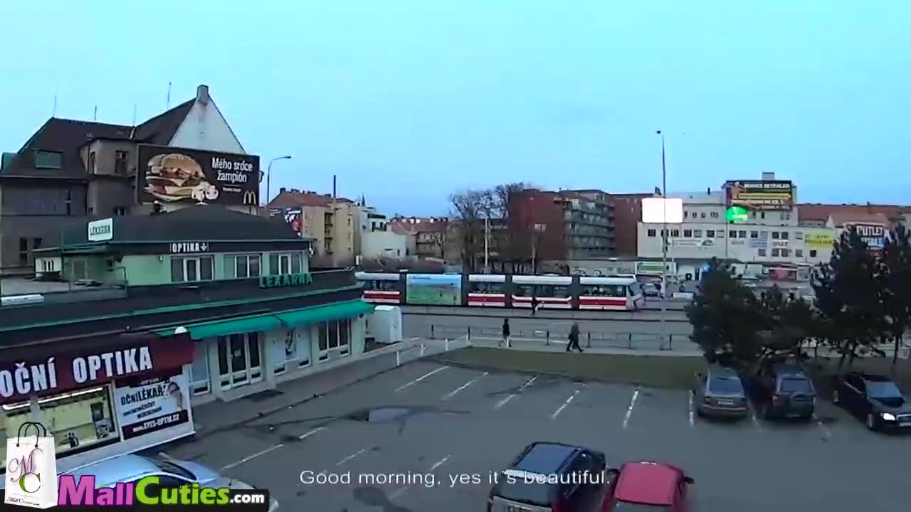 MallCuties Tres  aficionados en público - Vídeo de sexo gratis - RedTube