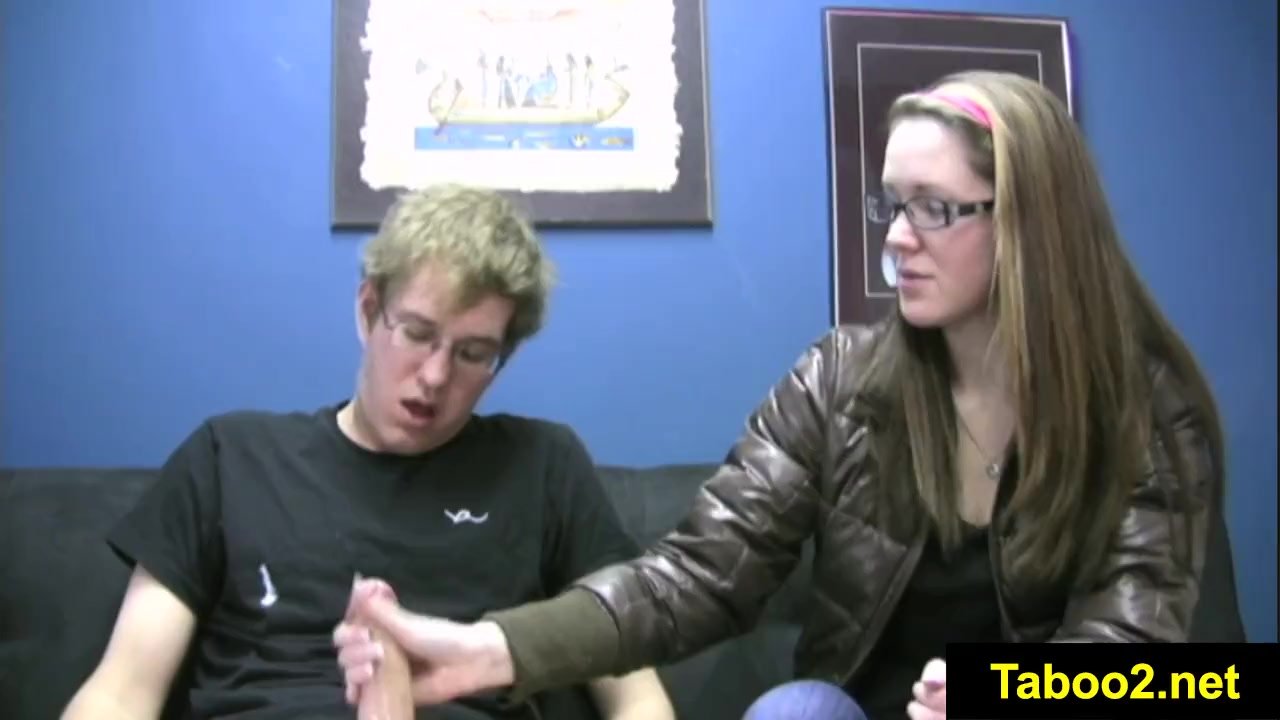 FetishNetwork Nicole first date handjob - RedTube