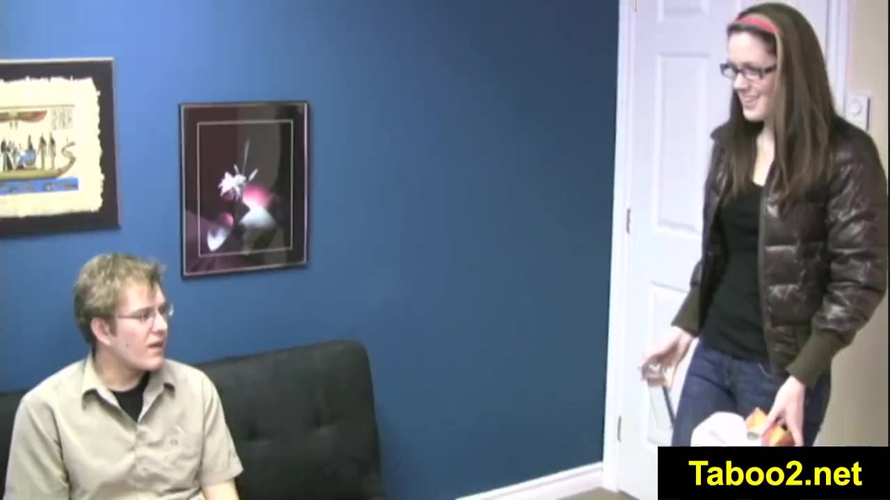 FetishNetwork Nicole first date handjob - RedTube