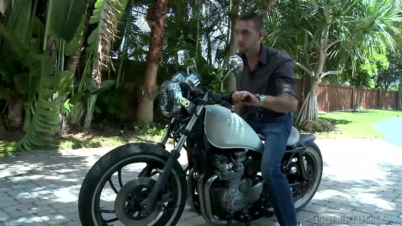 MenOver30 GAY? PROVE IT! SUCK ME!