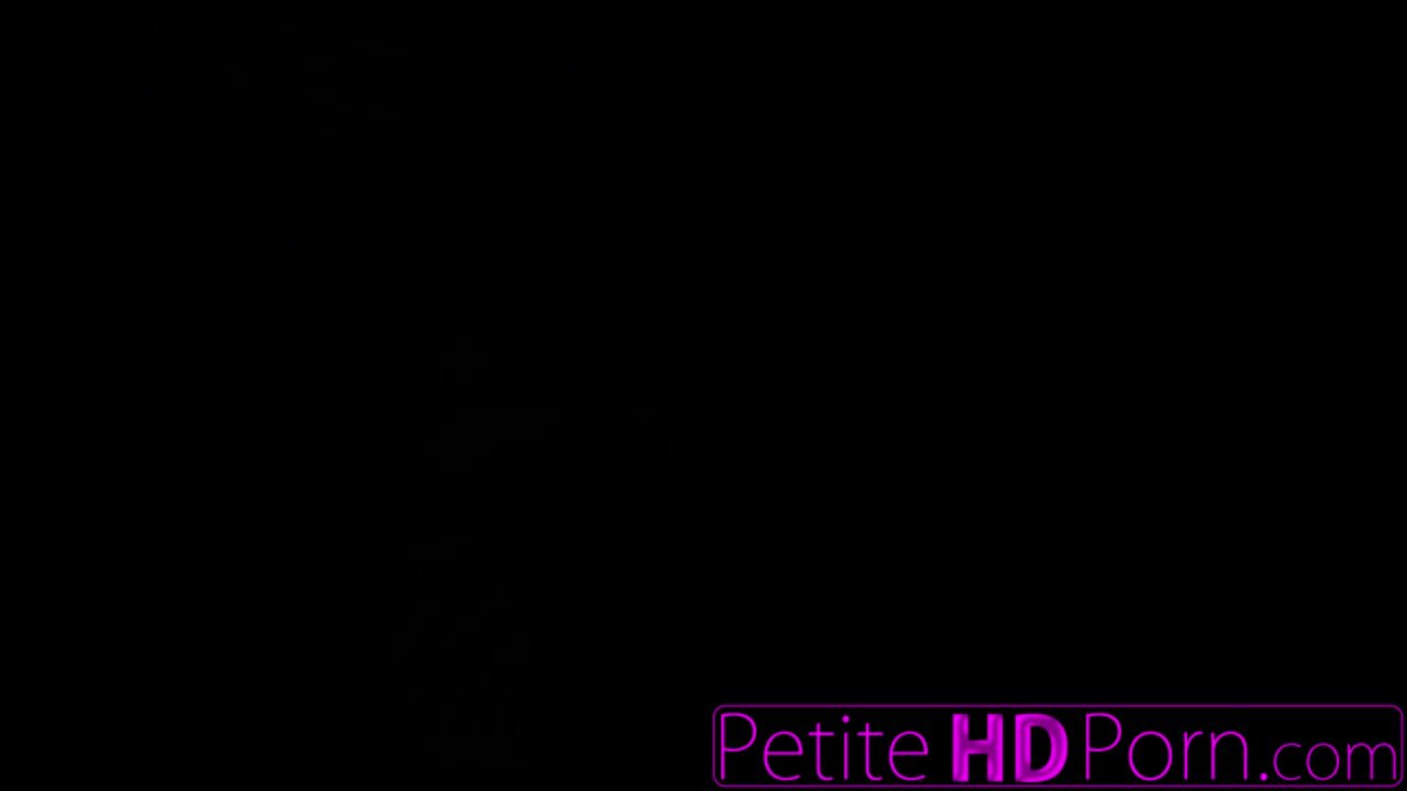 Young blonde hard fuck and mouthful of cum - 無料セックスビデオ - RedTube