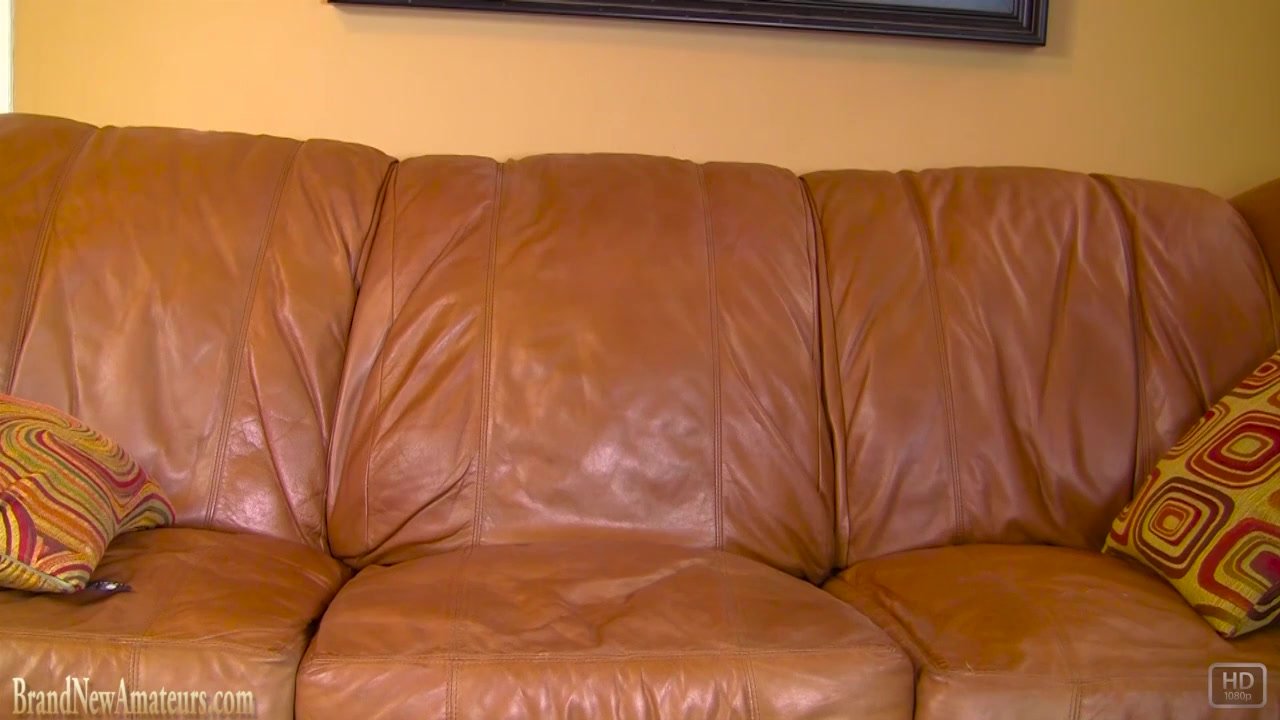 18 year old fucked on casting couch - RedTube