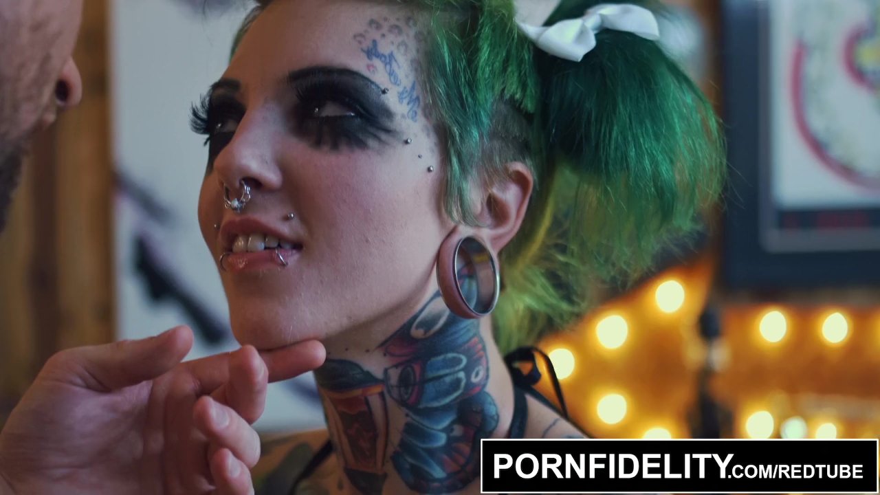 1280px x 720px - PORNFIDELITY - Green Haired Goth Fuck Doll Sydnee Vicious