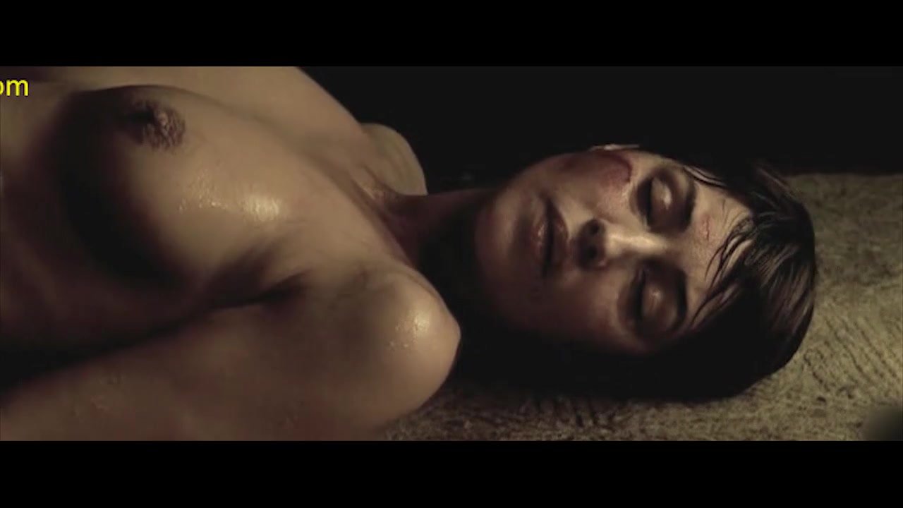 De video bellucci porno monica Vídeos pornôs