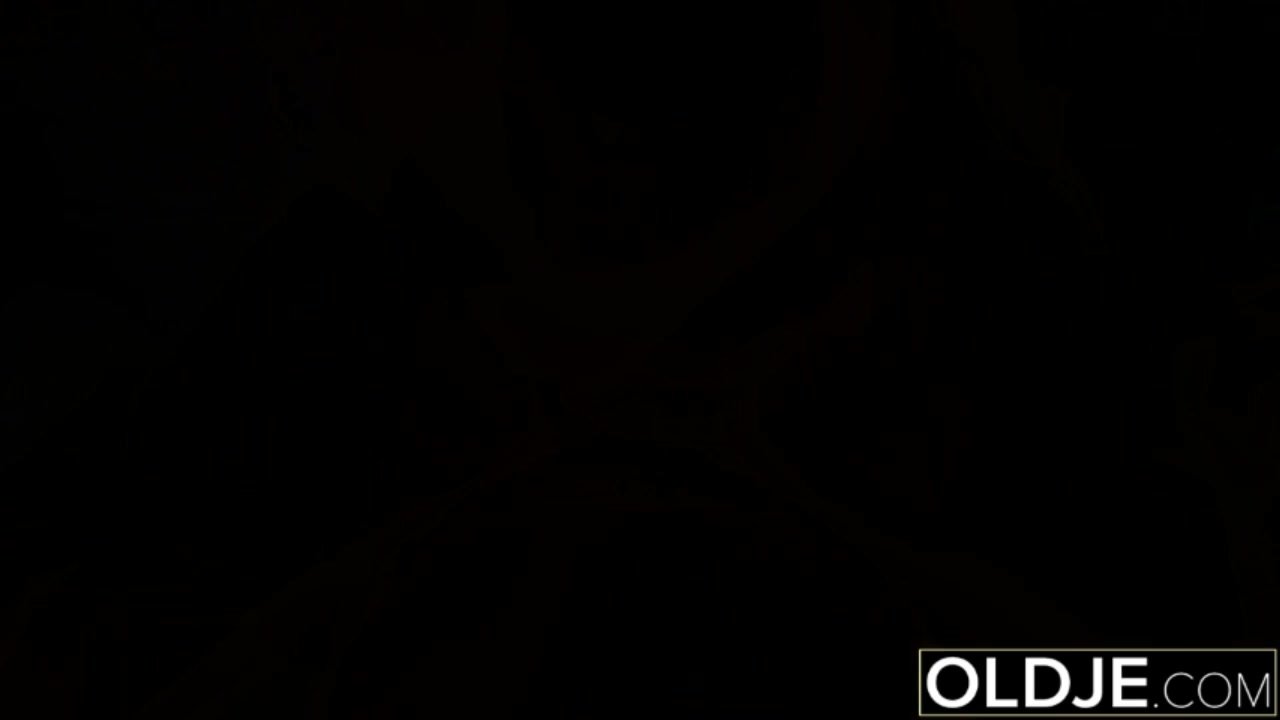 Old Young Babes Big Natural Juicy Tits Young boobs bouncing compilation sex - 無料セックスビデオ - RedTube