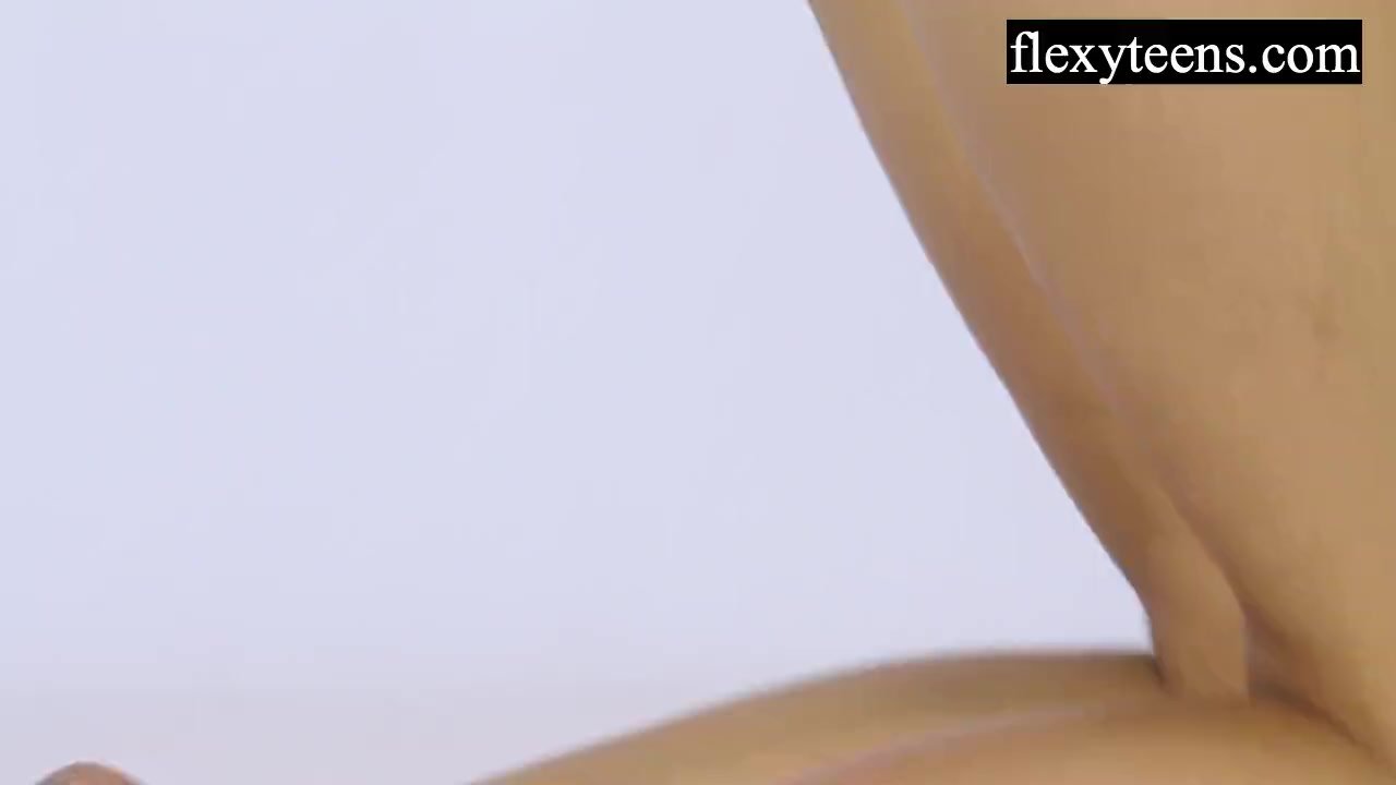 Andreykina performs gymnastics for FlexyTeens - RedTube