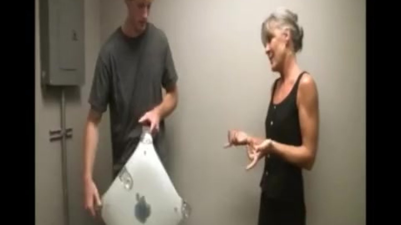 Granny handjob - RedTube