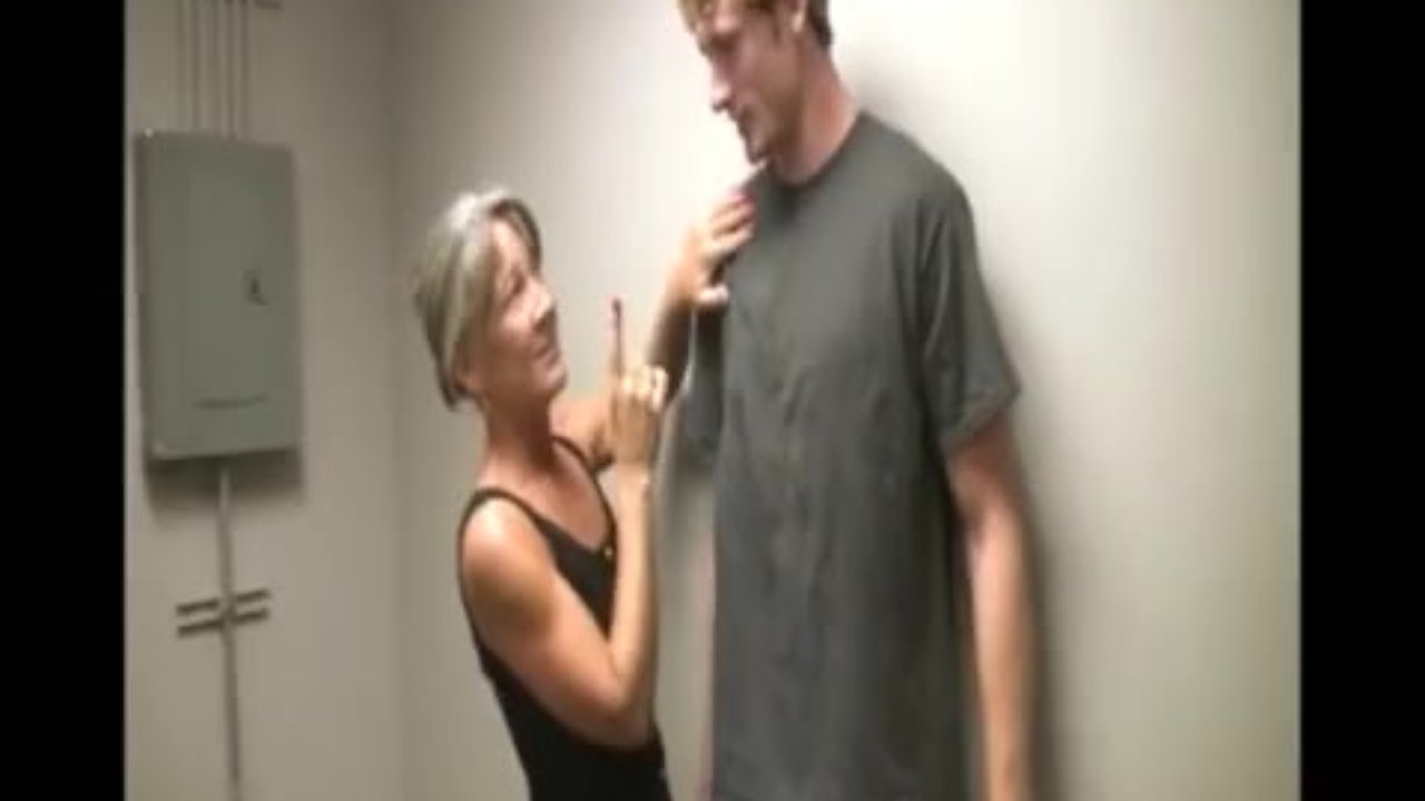 Granny handjob - RedTube