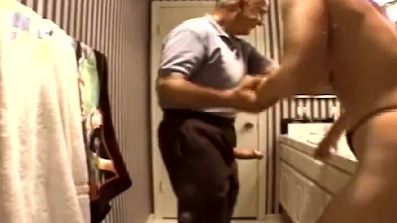 Old Swinger Gets Pounded - Free Sex Video - RedTube