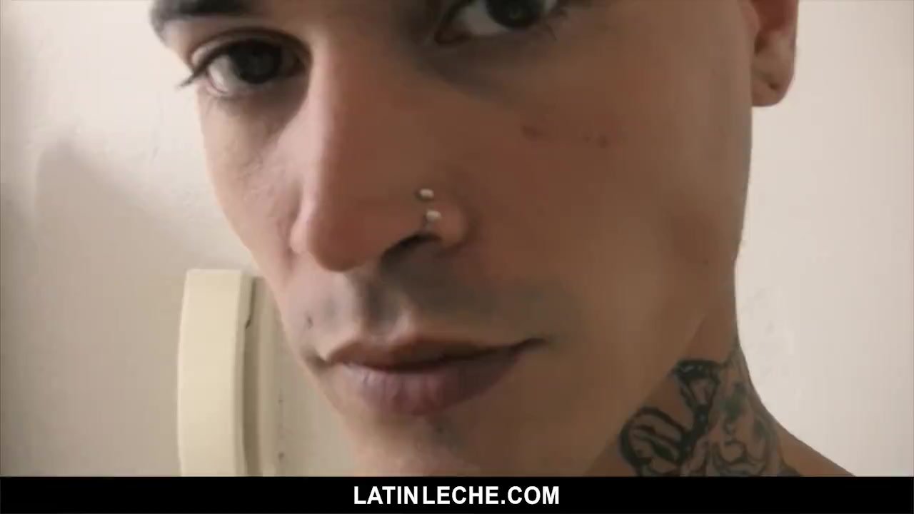 LatinLeche - Two Latin guys get paid to fuck and get sucked by cock hungry - Video di Sesso Gratis - RedTube