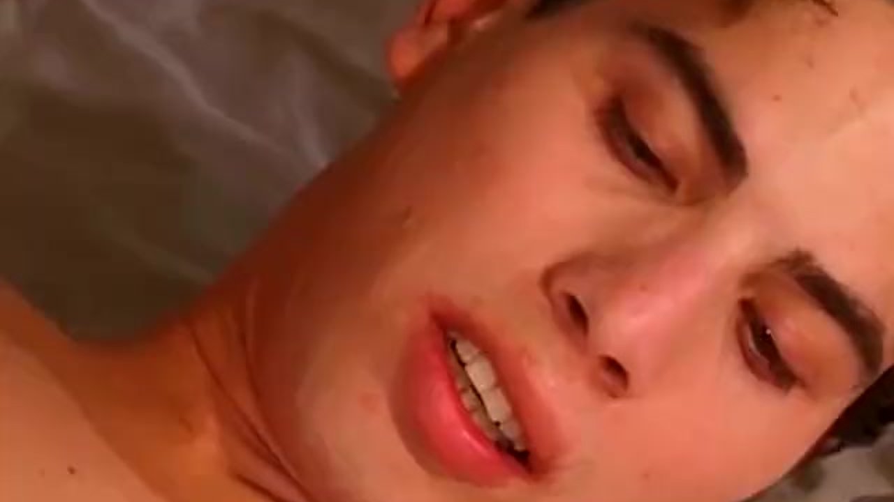 Handsome young gay rides big dick before cumming hard - Free Sex Video - RedTube
