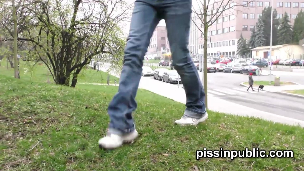 Crazy Czech girls are peeing in the middle of the city and get caught - RedTube