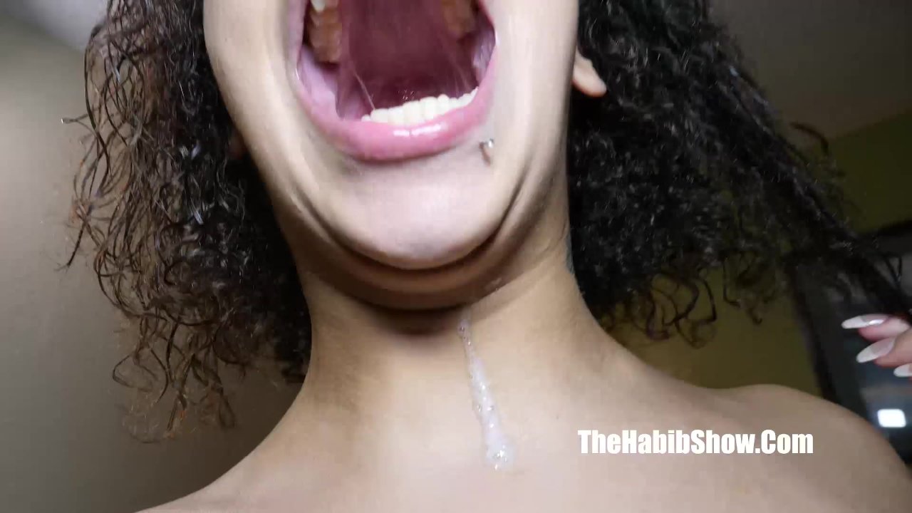 she swallows that cock nasty freak slobers - Бесплатное секс видео - RedTube