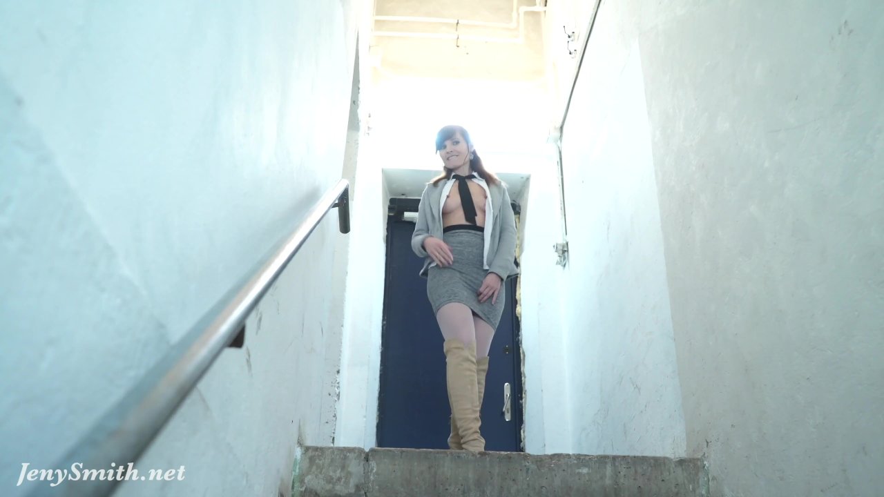 Jeny Smith looses her clothes and sneaks naked in the underground corridor - RedTube