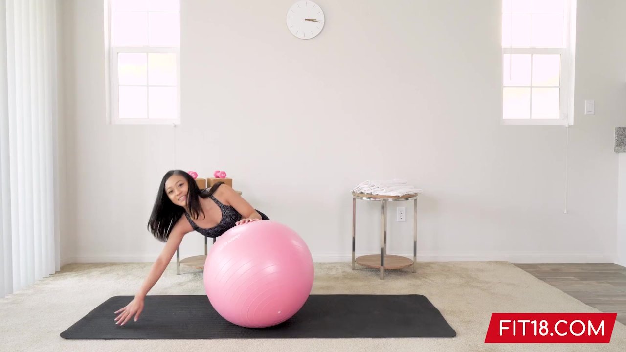 Tiny 85 lb Filipina Asian Girl Fucks For Fitness Model Job - 60FPS