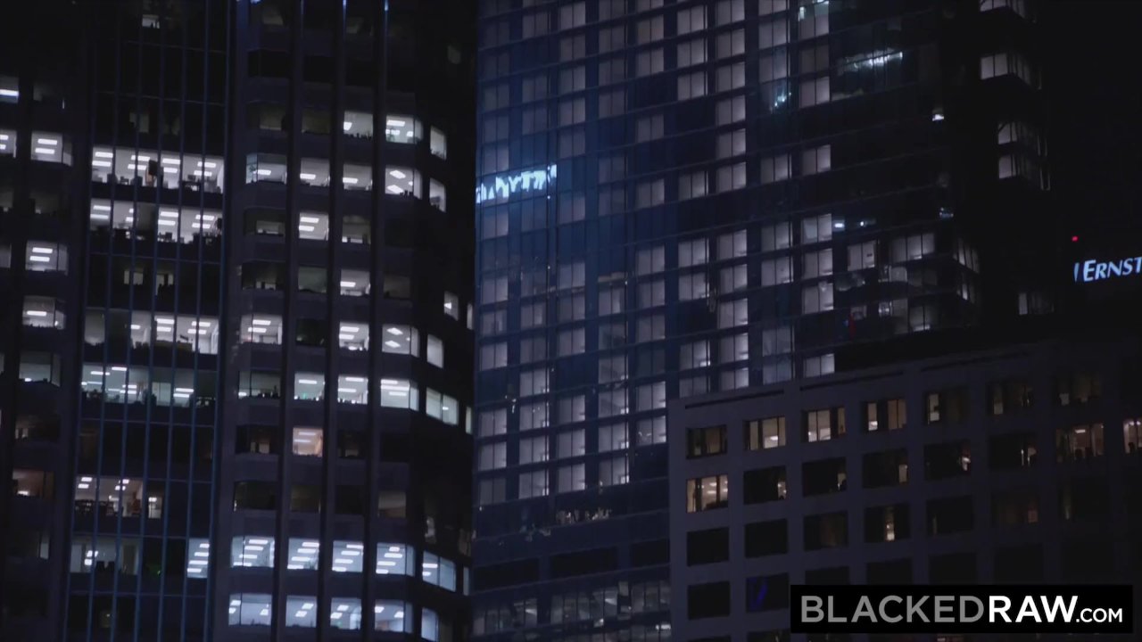 BLACKEDRAW Christie Stevens Wants Interracial DP - Free Sex Video - RedTube