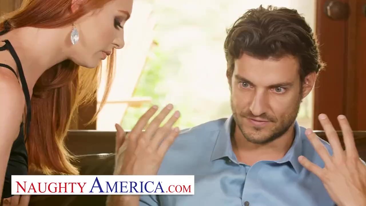 Naughty America - Michelle Miller (Lacy Lennon) craves attention and cock! - Darmowe seks wideo - RedTube