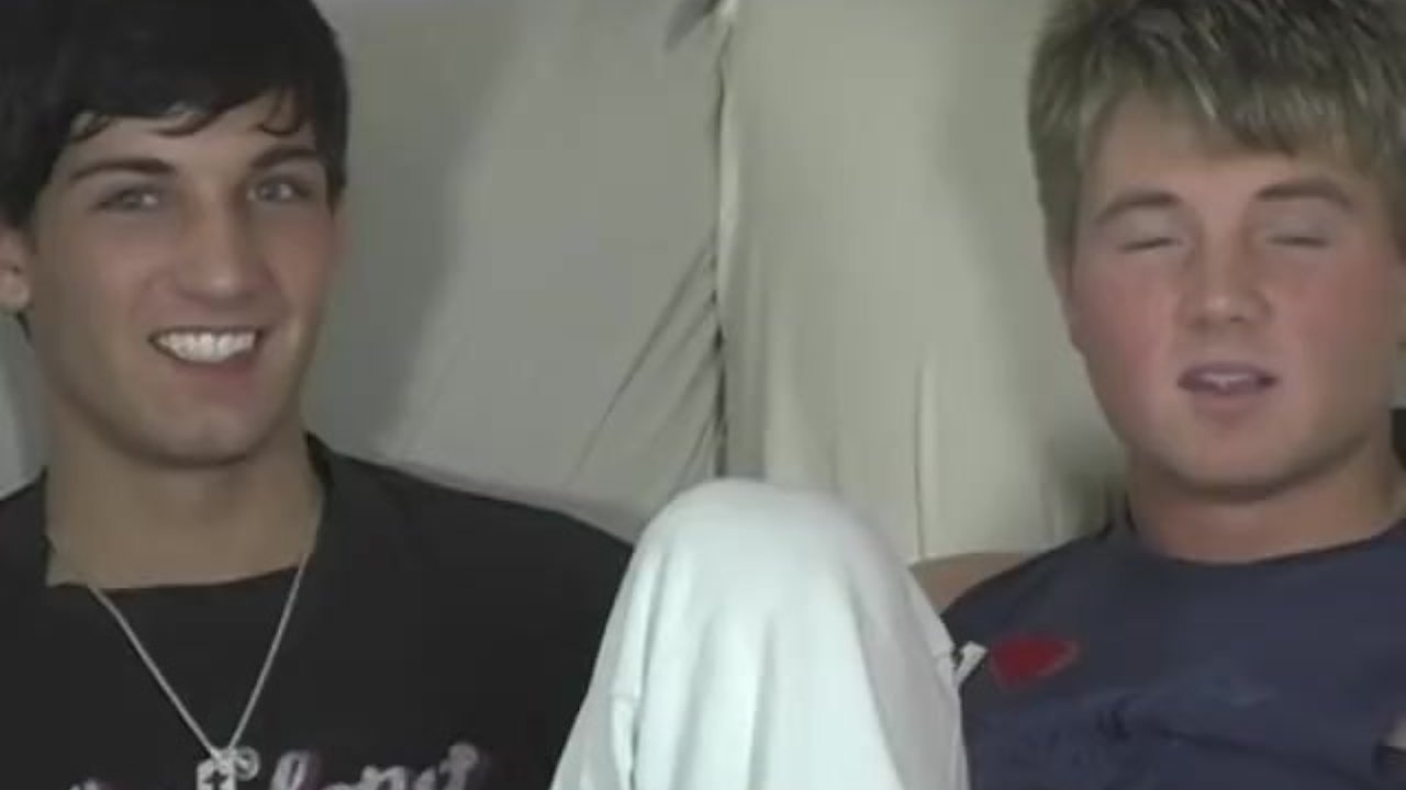 Group sex with horny and slim young gays sharing blowjobs - 無料セックスビデオ - RedTube