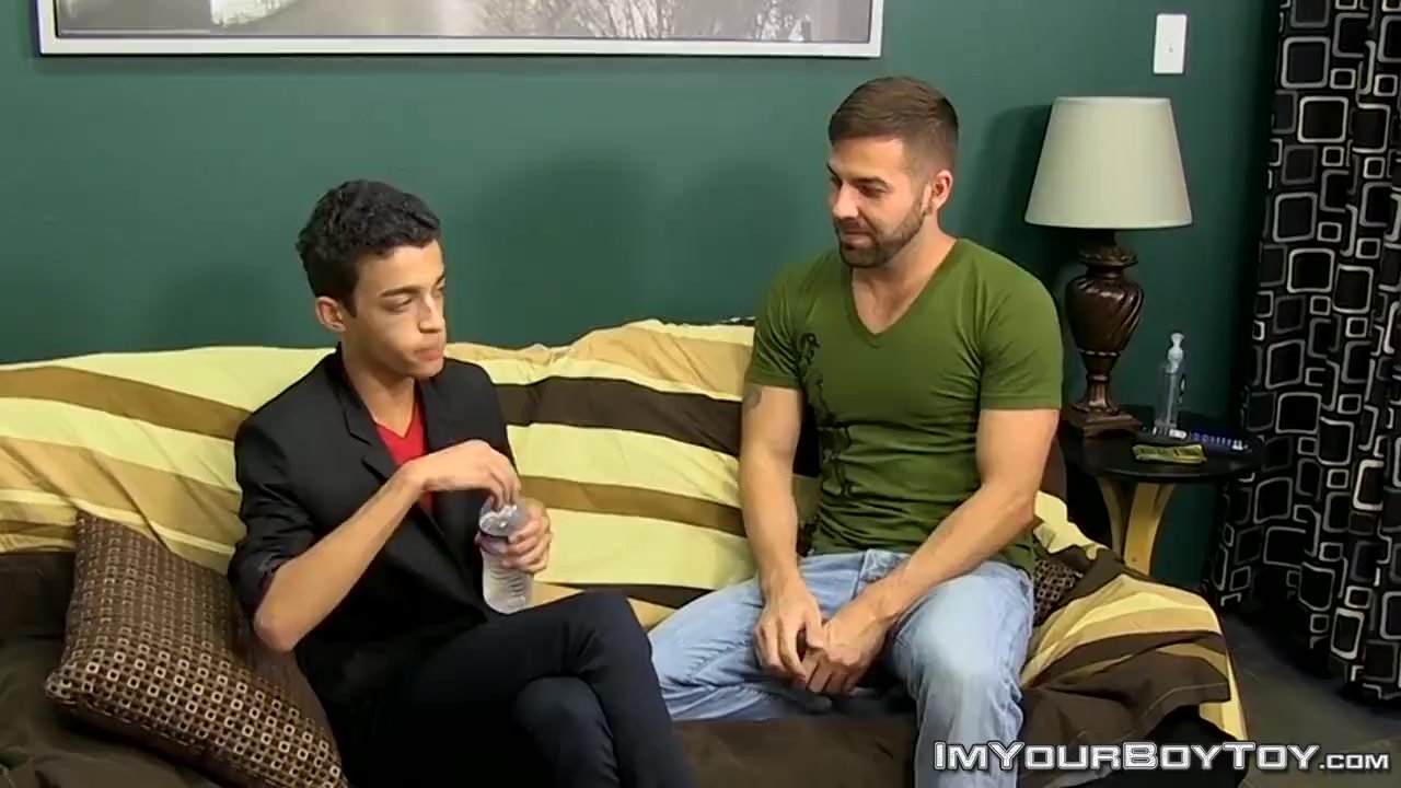 Twink anoréxico en busca de sexo anal duro con jock musculoso - RedTube