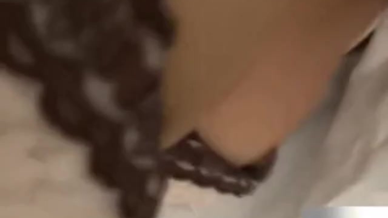 【個人撮影】多目的トイレでサラリーマンとハメ撮り援交してるチンコの扱いに慣れた女子校生♪