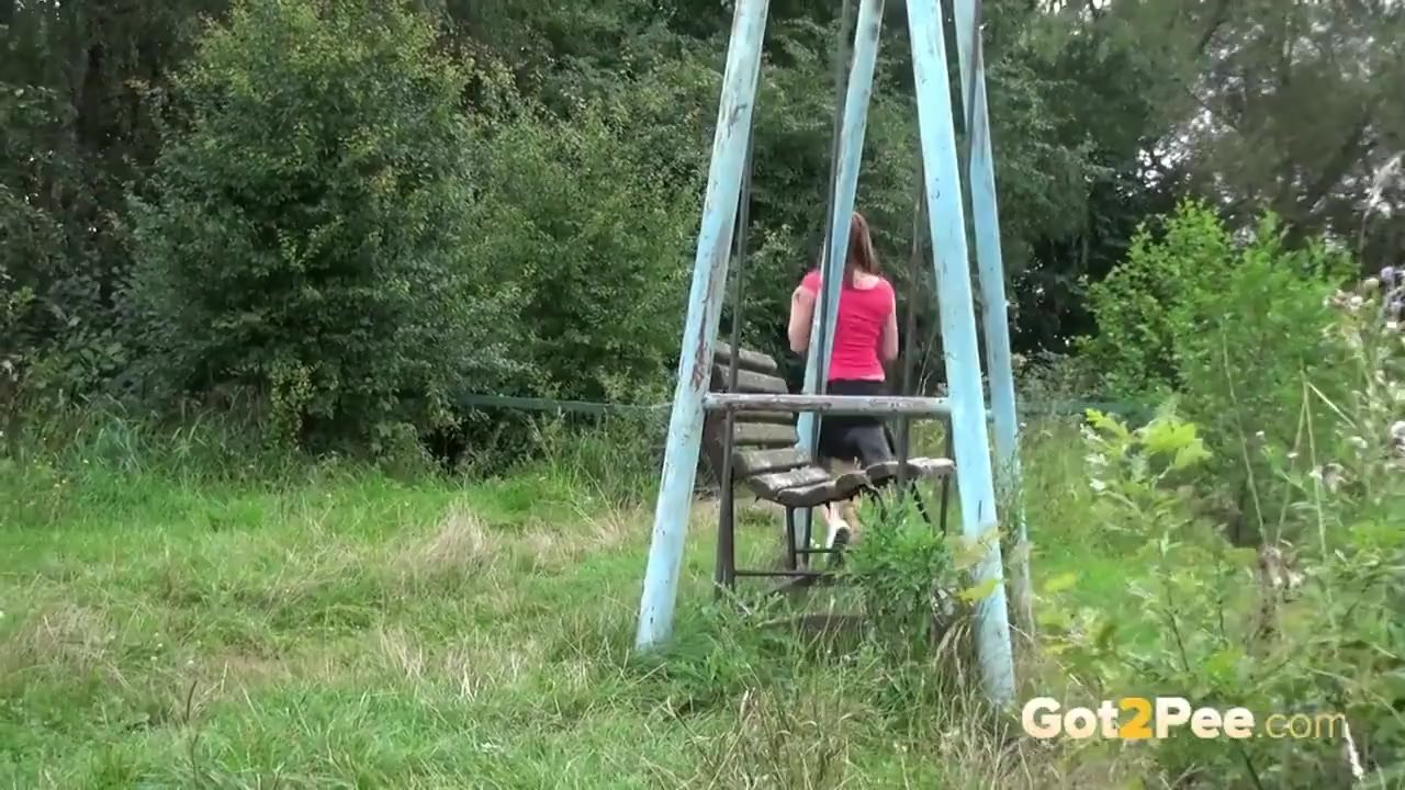 A Sweet And Secret Outdoor Pee - RedTube
