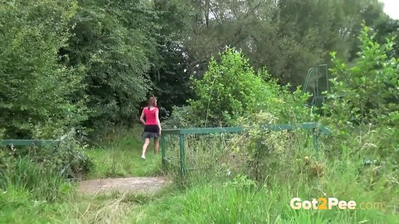 A Sweet And Secret Outdoor Pee - RedTube