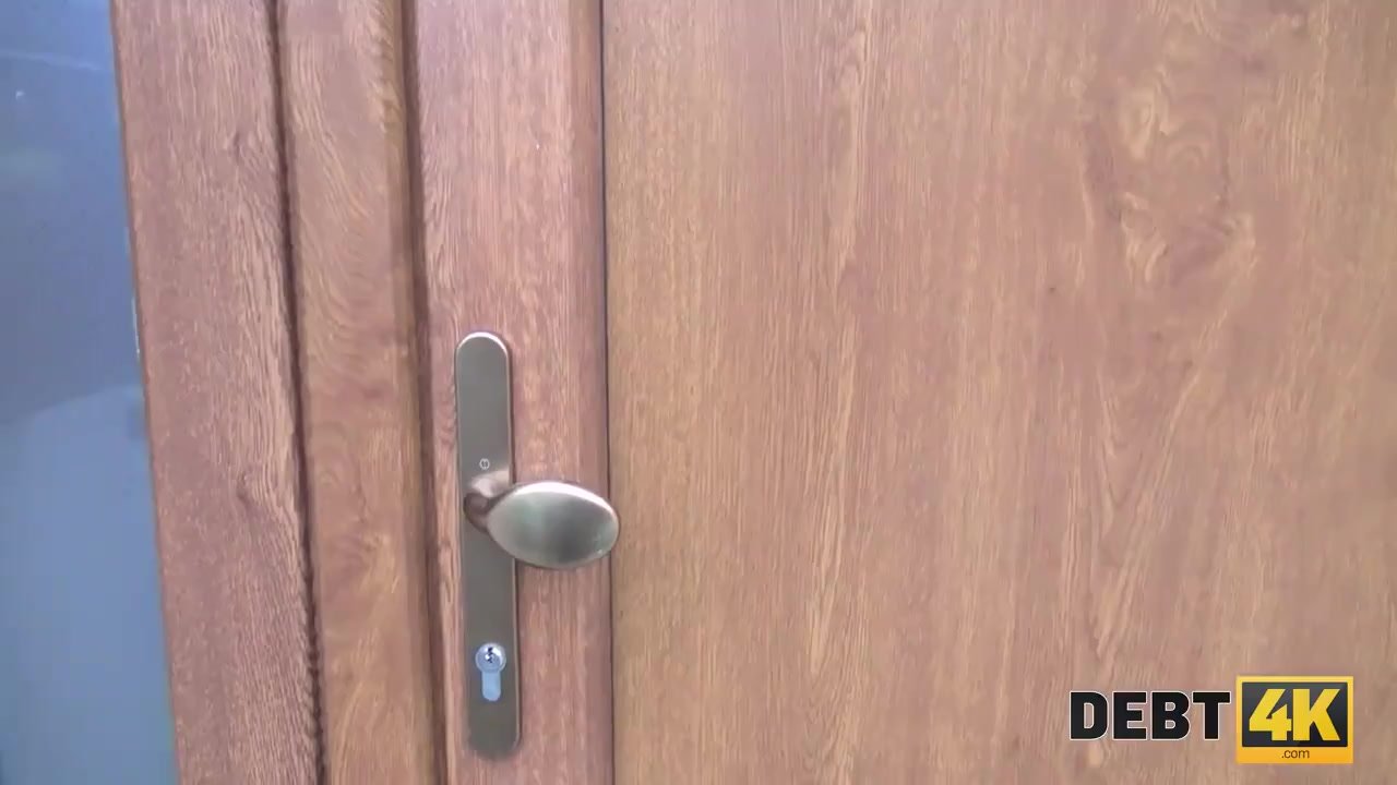 DEBT4k. Pregnant lady has sex to get money for things - 無料セックスビデオ - RedTube