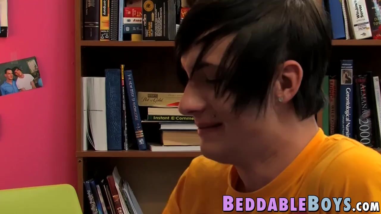 Young emo twinks suck off each other before hard threesome - RedTube