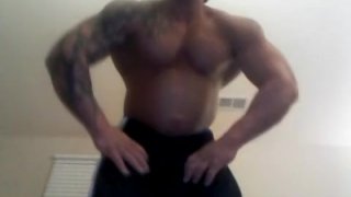 320px x 180px - Muscle Master Ronnie Flex ball stomps - RedTube